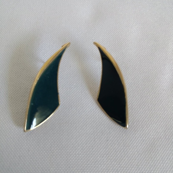 Vintage Jewelry - Vintage 80s Green and Gold Earrings